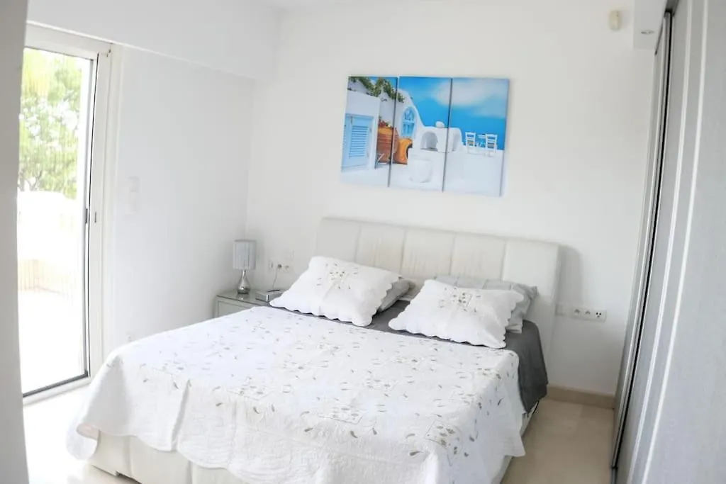 Stunning Private Villa With Pool In Antibes