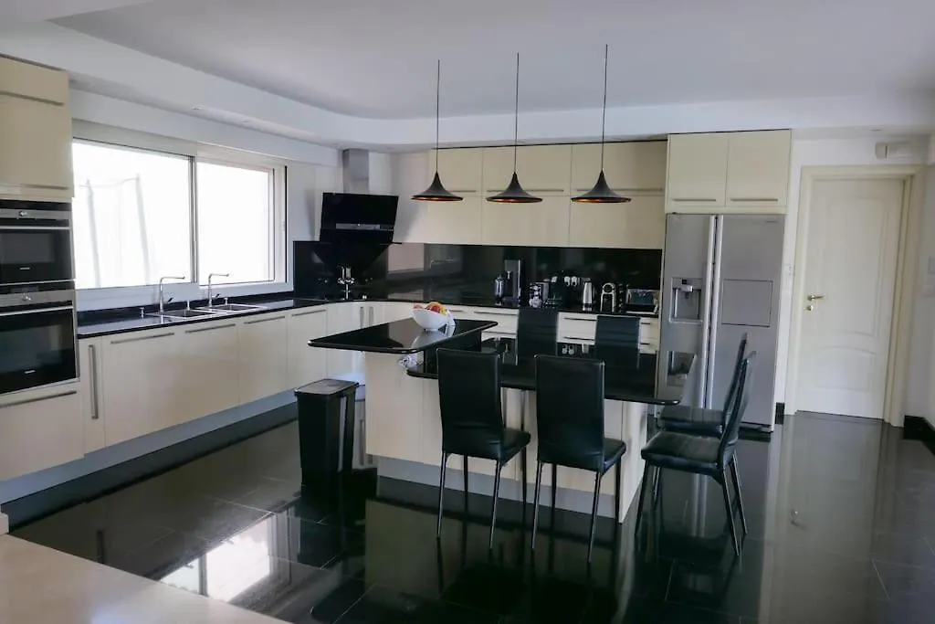 Stunning Private Villa With Pool In Antibes 0*,